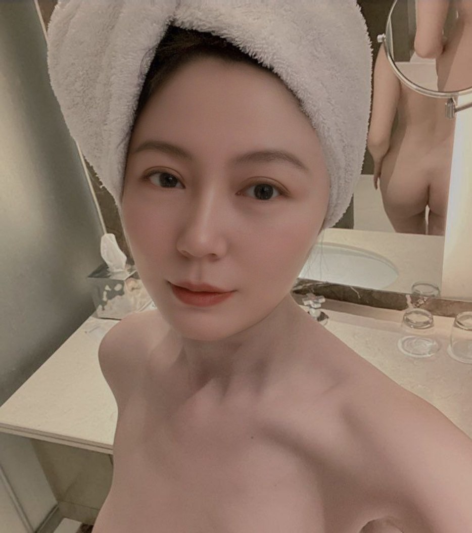 少妇被爽到高潮喷水久久欧美精品メイリン モデルコレ...